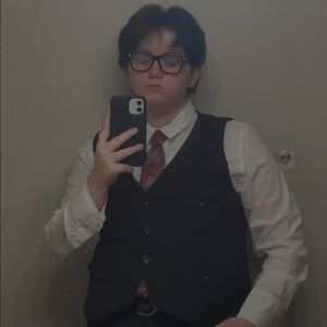 Meet your Posher, Levi